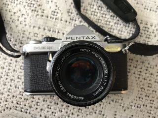 Pentax Me 35mm Slr Camera With Case