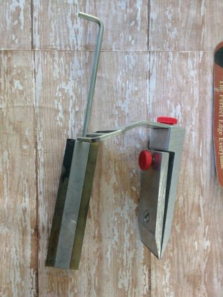 Vintage Smith ' s E - Z Sharp Knife Sharpening Kit Angle Guide Deer Fish Sharpening 2