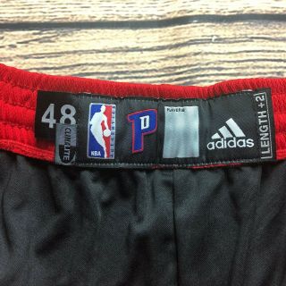 Adidas NBA Authentics Detroit Pistons Team Issued Pro Cut Shorts Red 48,  2 3