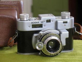 1946 Kodak 35 35mm Rangefinder Camera With Case