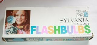 5 Boxes Of 12 Bulbs Sylvania Blue Dot Flashbulbs / Press 25b / 5 Dozen