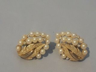 Vintage Signed Crown Trifari Earrings Leaf With Faux Pearls And Rhinestones