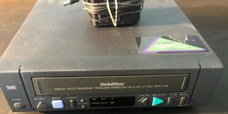 Vcr Vhs Player Recorder 4 Head Goldstar Gvp - C135 W Remote