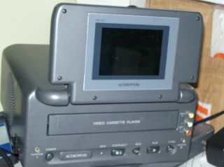 Audiovox 4 " Active Matrix Lcd Monitor / Vcp Combo Portable Vhs Vbp1000