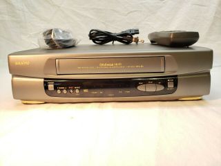 Sanyo Vhr - H518 Vhs Vcr Tape Player Recorder 4 Head Vcr & Remote Perfect