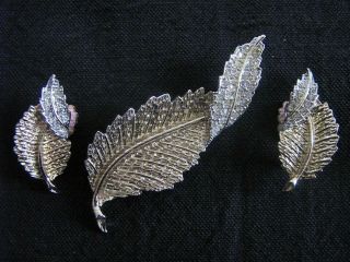 Vintage Sarah Coventry Demi Brooch/pin & Earring Set " Fashion Leaf " 1961