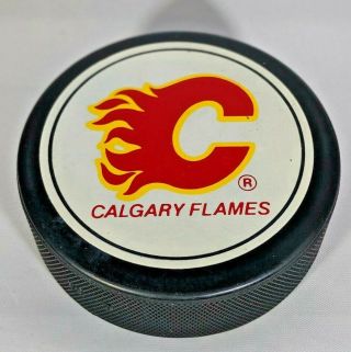 Calgary Flames Vintage Old Style Nhl Hockey Official Game Puck Ziegler