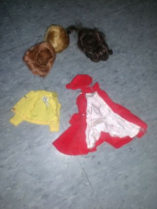 1963 Vintage Skipper Barbie Clothes And Wigs