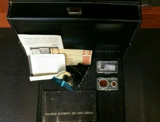 Polaroid Land 250 Instant Film Automatic Camera with Accessories & case 322 2