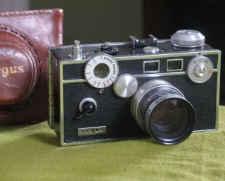 1957 Argus C 3 35mm Rangefinder Camera W/ Telephoto 75mm Magni - Far Lens,  Case