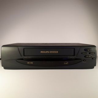 Philips Magnavox Stereo Vcr Hi - Fi Vhs Player Recorder Vra671at21 Video.