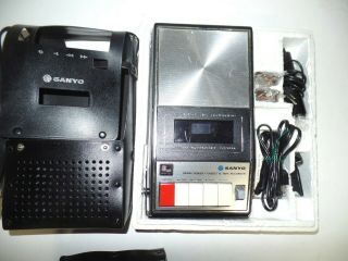 Vintage Sanyo Portable Cassette Player Recorder 787a