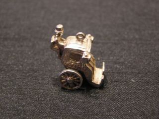 Vintage Silver Charm Of A Carriage And Driver Which Weighs 5.  7 Grammes 55