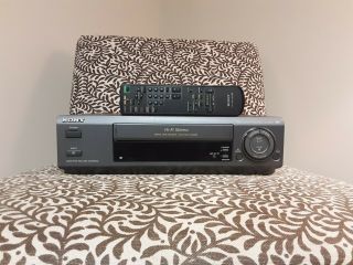 Sony Slv - 676hf 4 Head Vcr Vhs Player Recorder,  With Remote,