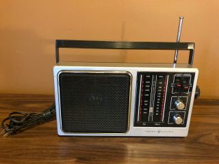 Vintage 1980’s Ge General Electric Am/fm Portable Radio 7 - 2857a