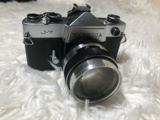 Yashica J - 7 35mm Slr Camera Body With Auto Yashinon - Dx 1:1.  4 F=50mm Lens