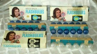 35 - Vintage Sylvania Blue/white Dots Flashbulbs - Nos - 25b - Camera -