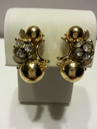Vintage Gorgeous Signed Lisner Gold Tone Clear Rhinestone Clip On Earrings
