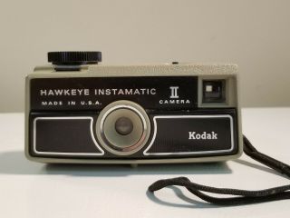 Vintage Kodak Hawkeye Instamatic Ii Camera Uses 126 Film