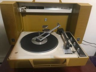 Vintage Ge General Electric Wildcat Portable Record Player Turntable Phonograph