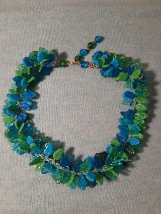 Vintage Mid - Century Aqua Blue Plastic Berry Bead Cluster Celluloid Leaf Choker