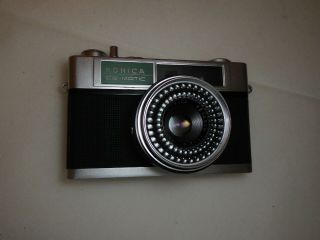 Konica Ee - Matic Deluxe Hexanon 1:2.  8 F=40mm Lens Rangefinder 35mm Film Camera