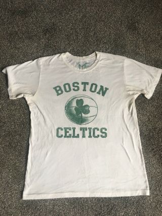 Boston Celtics Larry Bird T - Shirt,  Medium,  Hardwood Classics,  Men’s