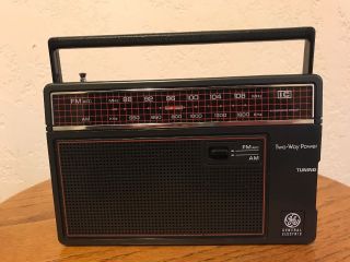 Vintage Ge General Electric Am/fm Portable Radio Model 7 - 2660d