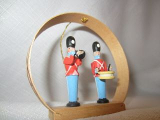 VTG ERZGEBIRGE EAST GERMANY WOOD SHAVED SOLDIERS CHRISTMAS TREE ORNAMENT 3