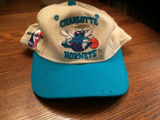 Vintage Sports Specialties Charlotte Hornets Fitted Hat