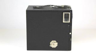 Antique Box Camera: ART DECO Kodak Six - 16 Brownie B5978 2