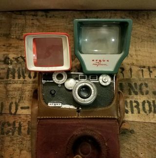 Vintage Argus C3 Brick Film Camera 35mm Cintar Leather Case & Pre Viewers