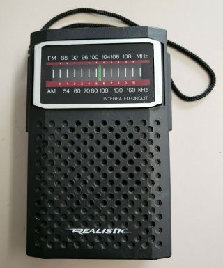 Vintage Realistic Transistor Handheld Radio Model 12 - 634 Am/fm