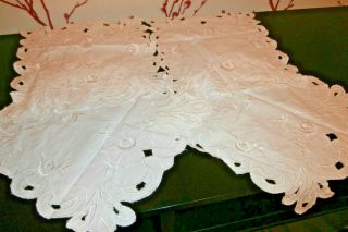 Set Of Four Vintage White Cotton With Embroidery Table Mats/doilies 10 " Sq.