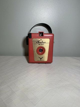 Vintage 1950s Red Sabre 620 Box Camera