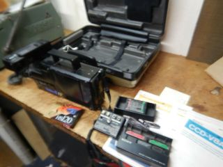 Older Sony Video 8 Ccd - V8af Video Camera With Hard Case Manuals Tape