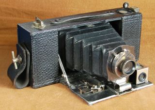 Kodak No.  2a Folding Pocket Brownie Camera Model A