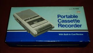 Vintage Realistic Ctr - 70 Portable Cassette Recorder/tape Player Orig Box Nos