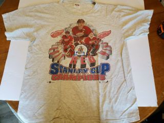 Vintage Detroit Red Wings 1997 Stanley Cup Champions Tshirt Mens Large
