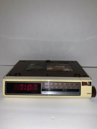 Vintage Ge Spacemaker Under Cabinet Am/fm Kitchen Radio With Clock With Hardware