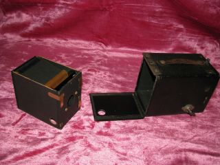 VINTAGE 1920 ' s EASTMAN KODAK BROWNIE No 2C MODEL C BOX CAMERA 3