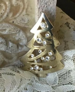 Vintage Rhinestone Christmas Tree Brooch Crystal Stone Gold Tone Holiday Pin