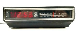 Vintage General Electric Ge Digital Alarm Clock Am/fm Radio 7 - 4625c