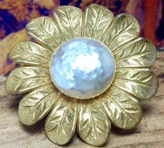 Vintage Miriam Haskell Gold - Tone Faux Pearl Flower Dress Clip/buckle (e24)