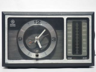 Vintage General Electric Am Radio Alarm Clock Model 7 - 4501c Tested/working