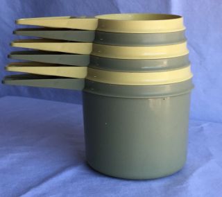 Tupperware Vintage 6 Piece Measure Cup Set Olive Green Yellow Complete Set 3