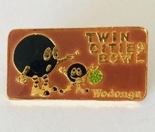 Twin Cities Bowl Wodonga Bowling Ball Badge Pin Vintage Tenpin (g10)