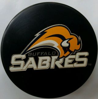 Buffalo Sabres Nhl Official Hockey Puck Made In Slovakia Inglasco Souvenir Gem