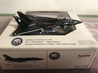 Herpa 1:200,  U.  S.  Navy,  Grumman F - 14a,  Vx - 4 Evaluators,  Black Bunny