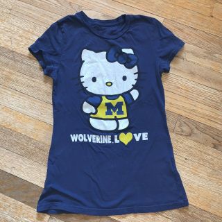 Hello Kitty University Of Michigan Wolverine T Shirt Size Medium Women’s